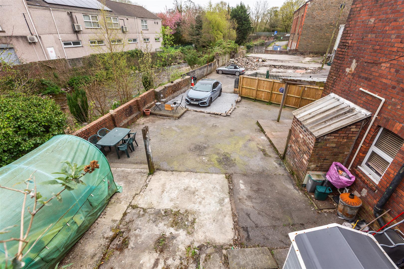 Hebron Road, Clydach, Swansea, SA6 5EJ